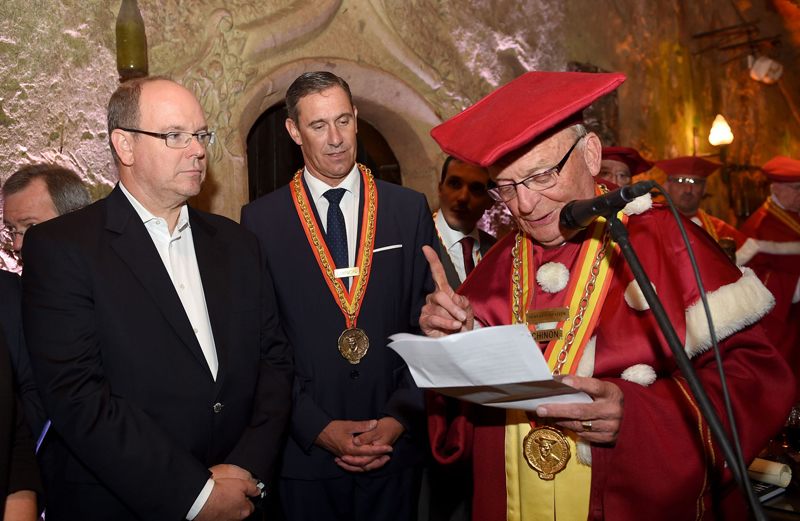 LE PRINCE ALBERT DE MONACO INTRONISÉ PAR LA CONFRÉRIE